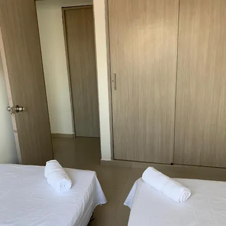 Comodo Apto 3 Hab Cerca A La Playa Apartment